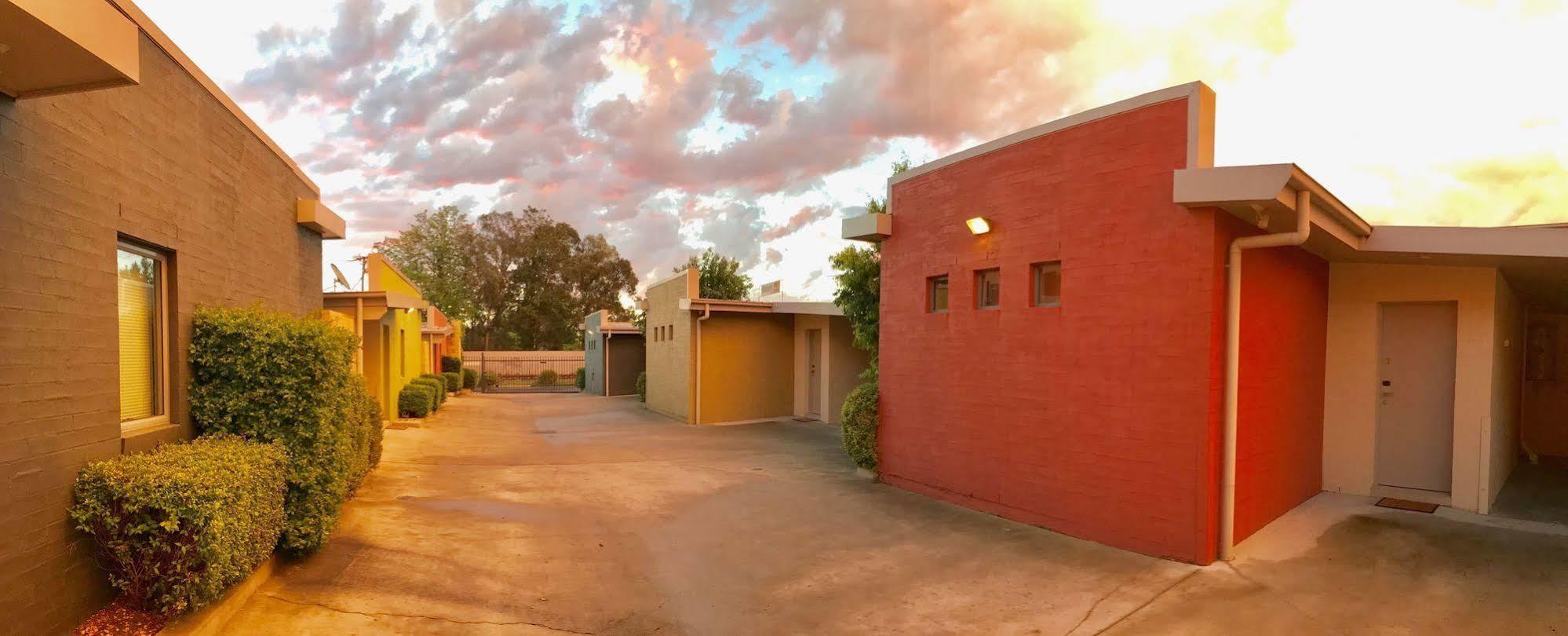 Portman House Motel Scone Buitenkant foto